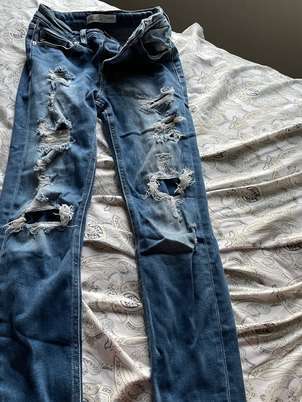 Distressed Women's Blue Jeans - Slim Fit